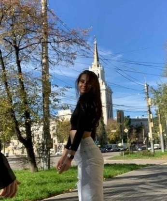 Мои услуги включают классический и релакс-массаж, эротический массаж, а также интимные утехи. Я открыта для экспериментов, люблю новые ощущения и фантазии. Мои клиенты остаются довольными и хотят возвращаться ко мне снова и снова. У меня есть свои фото, чтобы убедиться в моей привлекательности. Пиши или звони мне, и мы сможем организовать встречу в уютной обстановке. Жду тебя, чтобы сделать твои желания реальностью! 🌟💋🔥 Нюшенька